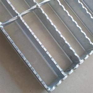 Piattaforme per esterni di costruzione con chiusura a pioggia di grigliate personalizzate in acciaio inossidabile per Grati - Product Image 4