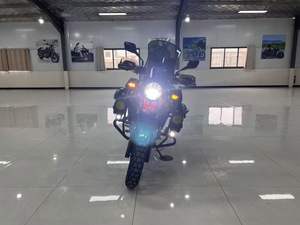 Motocicleta de Turismo de Aventura <span class=keywords><strong>Suzuki</strong></span> <span class=keywords><strong>DL250</strong></span> <span class=keywords><strong>V</strong></span>-<span class=keywords><strong>Strom</strong></span> 248cc, Motor Bicilíndrico en Paralelo Refrigerado por Líquido, Tanque de Combustible de Largo Alcance - Product Image 3