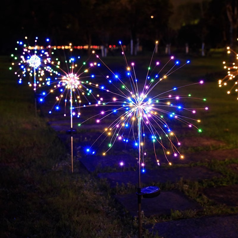 8 modes clignotants colorés solaires 150 LED