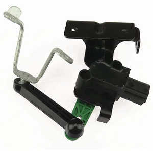 Sensor de Nivel de Altura Universal LETPCBA para Sistemas de Suspensión, Reemplazo Directo OE 5Q0512521F - Product Image 1