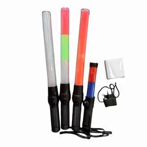 Bastón de Tráfico LED Verde y Rojo, Bastón de Defensa Personal, Precio de Fábrica al por Mayor - Product Image 1