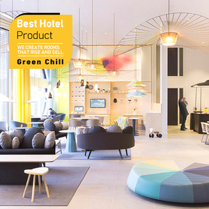 Ensemble de mobilier d'hôtel moderne pour centre urbain, panneaux en bois, chambre et salon, projet FF&E personnalisé, solutions hôtelières pour boutiques urbaines - Product Image 1