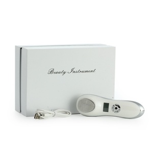 Dispositivo de Belleza Portátil OEM con Martillo Frío y Caliente para Terapia de la Piel, Rejuvenecimiento Cutáneo y Refinamiento de Poros - Product Image 3
