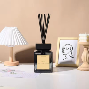 Difusor de aroma romántico con varillas de vidrio cuadradas, de larga duración, sin plomo, sin alcohol, hecho a mano, de gran capacidad, sin llama. - Product Image 2