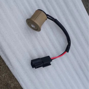 Interruptor de Apertura de la Tapa del Depósito de Combustible para Kia Sorento 935552P000J7 Beige, Pieza de Repuesto - Product Image 1