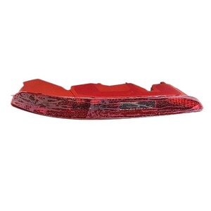 Feu arrière de pare-chocs OEM 8U0945095 8U0945096, feu stop, feu antibrouillard pour AUDI Q3 Q3PA 8U0 2016-2018 - Product Image 3