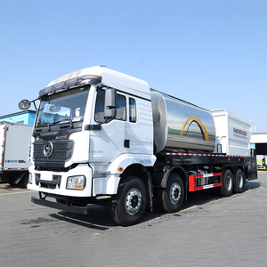 Camion de finition routière Shacman 8m³ pour asphalte et 12m³ pour gravier, avec système de pulvérisation de bitume synchrone - Product Image 1