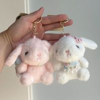 Nouveau porte-clés et coussin en peluche lapin mignon, poupée lapin en peluche douce, breloque de sac, cadeau d'anniversaire en gros pour filles