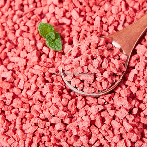 100g tự nhiên đóng băng khô dâu tây thái hạt lựu đặc biệt cho trà bong bóng <span class=keywords><strong>toppings</strong></span> hoặc trang trí món tráng miệng - Product Image 2