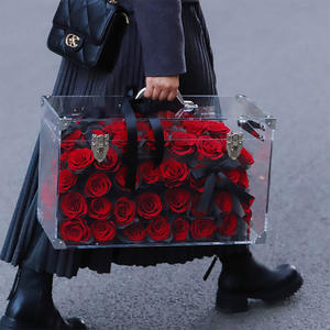 Fleur éternelle Rose Premium coffret cadeau Tanabata 214 Saint Valentin 520 cadeaux de Noël forme carrée pour l'obtention du diplôme de Noël - Product Image 1