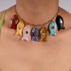 Collar de acero inoxidable de moda europea americana <span class=keywords><strong>2025</strong></span> para mujer, nueva piedra Natural, colgante tallado de concha de pez grande, circón con incrustaciones - Product Image 1