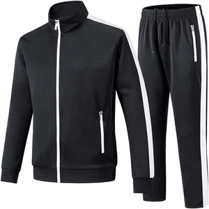 Conjunto Deportivo para Hombre, Sudadera con Capucha y Pantalones Jogger, Ropa Deportiva Personalizada para Gimnasio, Fitness, Running, Atletismo y Uso Casual - Product Image 1