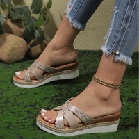 Nouvelles sandales plates décontractées à plateforme pour femme, style été, rétro, pour la plage, avec talon bas, effet rehausseur de hauteur et design ajouré