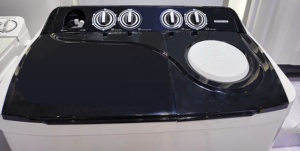 Lavadora Semiautomática de Doble Capa con Cubierta de Plástico, 500W, 80L, 12kg, Opción de Pulsador, Motor de Aluminio, Doble Tambor - Product Image 3