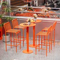 Ensemble table haute ronde et chaises d'extérieur en fer forgé, design créatif pour cour, café, salon de thé, loisirs, balcon en plein air