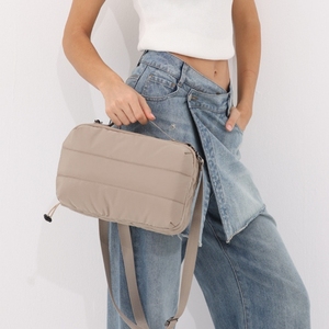 Nouveauté Automne-Hiver : Sacs bandoulière matelassés légers et volumineux pour femme, idéaux pour le sport et la gym - Product Image 6
