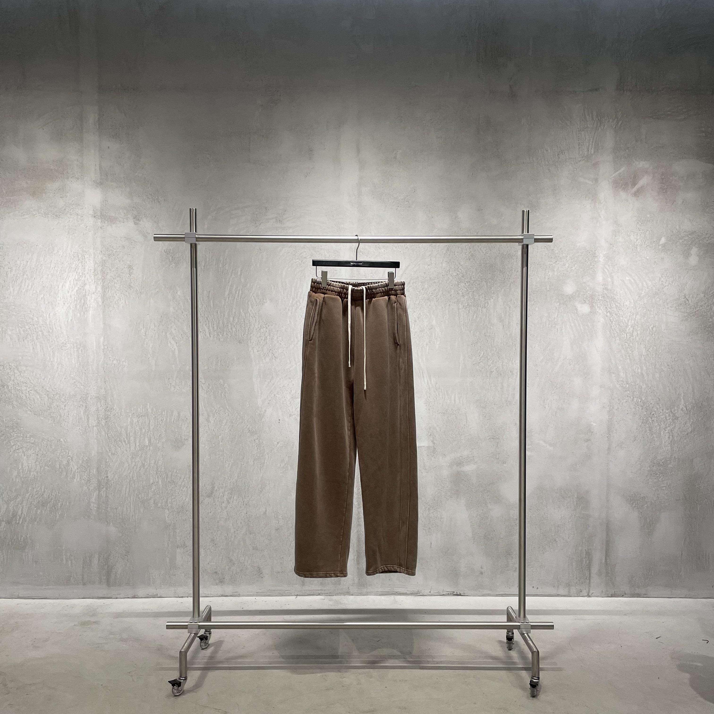 สีน้ำตาล