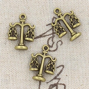 دلايات ليبرا ساحرة للعدالة 22x17 أنتيكة تيبيتين لون فضي دلايات مجوهرات صناعة يدوية تصنعها بنفسك - Product Image 5