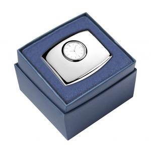 Réveil numérique LED JUMBO 32x82 mm avec rétroéclairage, alimentation USB, motif triangulaire et affichage du calendrier - Product Image 2