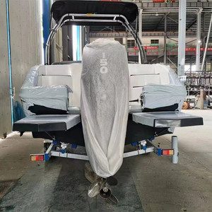 Barco Bowrider de 6.2 m (22 pies) y Embarcaciones - Product Image 3