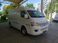 Mini-fourgonnette Foton G7 CS2 4x4 LHD RHD de luxe à toit surélevé, diesel, pour le transport de marchandises en Afrique