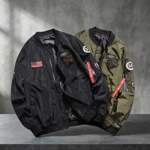 Chaqueta Bomber Casual para Hombre con Parche Bordado, Estilo Motero Ligero - Product Image 3