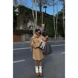 Manteau trench vintage marron pour femme avec détail boutonné sur le devant, en cuir PU imperméable, ceinture intégrée, rembourrage en coton pour l'automne et l'hiver - Product Image 5