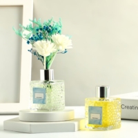 Diffuseur de parfum en rotin de luxe en gros, avec fleurs séchées et bâtonnets parfumés pour l'ambiance