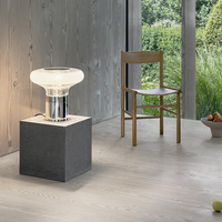 Post-Moderne Minimaliste Designer Chrome Étude Décoration Personnalisé Verre Lampe De Bureau Salon Modèle Chambre Chevet Moderne