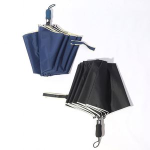 Paraguas de Golf Extra Grande de 27 Pulgadas con Diseño Clásico, Logotipo Personalizable, Plegable en Tres Partes para Cubrir a Tres Personas - Product Image 1