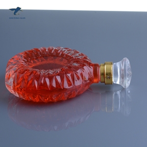 Venta al por mayor de la fábrica exquisito grabar de alta capacidad botella de Brandy con cristal tapa - Product Image 4