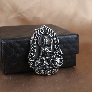 Pendentif Guanyin à mille mains en acier inoxydable, collier avec statue de Bouddha, cadeau pour hommes et femmes, style rétro Punk 2310100 - Product Image 4