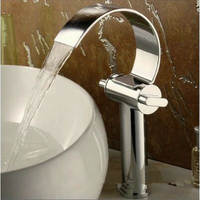 Robinet de lavabo de salle de bain thermostatique à trou unique en laiton avec mitigeur cascade et noyau de valve en céramique