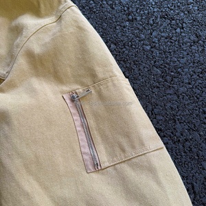 Fabricant de vestes bomber à capuche personnalisées, vestes de travail matelassées et rembourrées, coupe ample, style pompier, avec boucle à fermoir, pour le travail à Detroit - Product Image 4