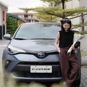 Toyota Carro Novo 2023 Venda quente de alta qualidade Toyota Chr 20242.0L conforto híbrido veículo de energia nova carro híbrido Suv para adultos
