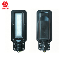 Lampadaire LED DL07C 4200-21000lm 140lm/W IP66 AC90-305V 50000H Dimmable -40 ° De la lettre C à +50 ° C 5 ans CE RoHS