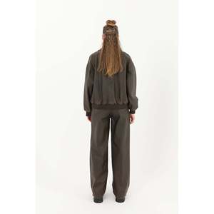 Chaqueta Bomber de Cuero Vacuno Lavado para Mujer, Color Marrón, Manga Larga, Estilo Otoñal - Product Image 4