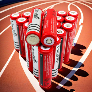 Batería de litio UltraFire 18650, 6800mAh, 3,7 V, recargable para linterna frontal - Product Image 1
