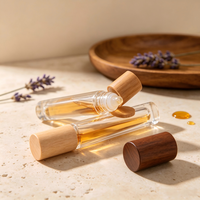 Flacon roll-on en verre de 10 ml, en verre flint de haute qualité, avec bille en acier inoxydable et couvercle à vis en bois, disponible en forme ronde et carrée