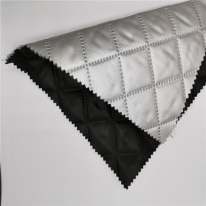 Tissu en polyester matelassé diamanté à double face - Product Image 6