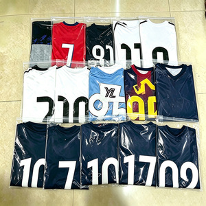 Maillot de football rétro imprimé 100 % polyester respirant, vente en gros OEM 25/26, <span class=keywords><strong>Barcelone</strong></span>, Madrid, Manchester, Paris - Product Image 1