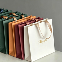 Sac cadeau blanc OEM personnalisé avec logo imprimé, résistant, capacité de 6-9 kg, pour vêtements, chaussures, marchandises, emballage en gros