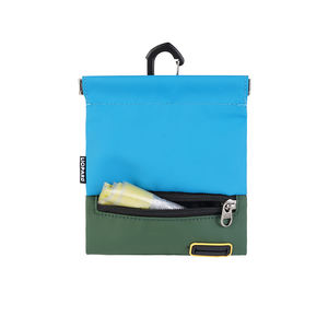 Échantillon gratuit OEM 2 couleurs Pochette à friandises avec logo personnalisé pour dressage d'animaux de compagnie Collation pour aliments pour chiens Sac à poignée de marche pour l'extérieur avec fermeture magnétique - Product Image 3