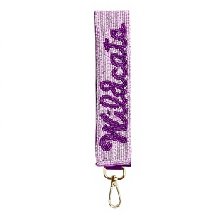 Porte-clés mousqueton classique fait main perlé, sangle de sac en coton tressé avec lettre personnalisée, cadeau pour la rentrée scolaire, fête ou mariage - Product Image 1