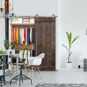 <span class=keywords><strong>Porte</strong></span> de grange rétro en bois massif, laissant le temps de couler doucement dans le grain du bois - Product Image 4