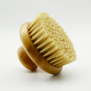 Brosse corporelle sèche en bois de bambou ronde avec poils doux en sisal et nylon, végane et naturelle, avec logo personnalisé - Product Image 2