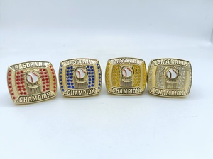 Anillo de Graduación Personalizado para Escuela Secundaria, Universidad o Colegio, Anillo Personalizado con Empaque de Joyería - Product Image 4