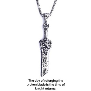 Yunnique – pendentif épée en acier inoxydable pour hommes, collier de style Punk, design rétro de lame cassée, 216066 - Product Image 3