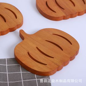 Alfombrilla aislante de calor con forma de calabaza de madera para fiestas, aperitivos, barbacoas al aire libre, posavasos, logotipo personalizable disponible - Product Image 3