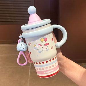 กระติกน้ำสแตนเลสสีเทาแบบน่ารัก ปี 2026 รูปทรงหมวก พร้อมหูจับ แก้วน้ำแบบมีฝาปิด ของขวัญวันเกิดส่วนตัว - Product Image 4